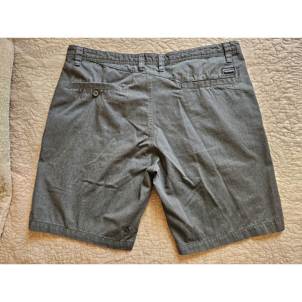 Volcom Men's Surf Turf Dark Gray Chino, Board Shorts, Size XL - Picture 3 of 6